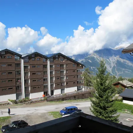 Mont Gele Nend198 In And Out Appartamento *
